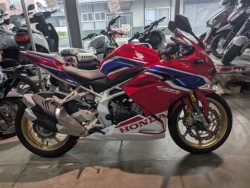 z_ CBR250RR 