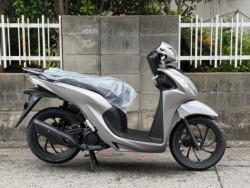 �z���_&nbsp;�f�B�I110 
