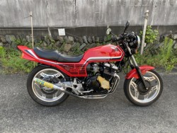 z_ CBX400F 