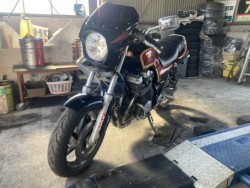 �z���_&nbsp;CB750 