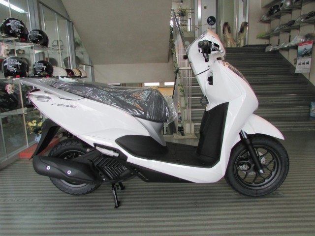 宅配便配送 ホンダ 新車 '22 リード125 マットシルバー 125cｃ 現金一括払価格 銀行振込前払い スマートキー  www.tucartaymenu.com