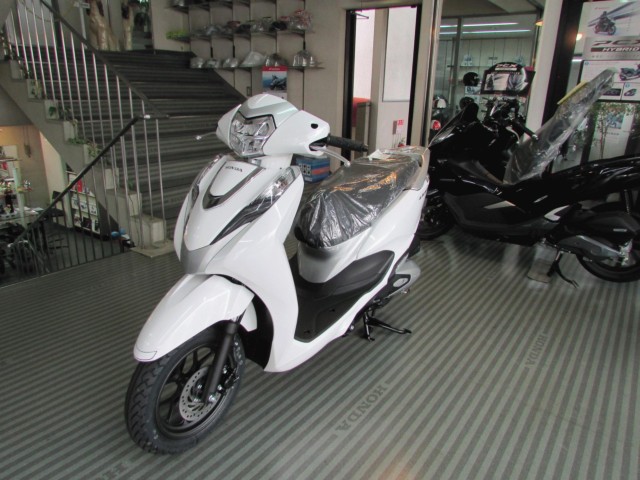 宅配便配送 ホンダ 新車 '22 リード125 マットシルバー 125cｃ 現金一括払価格 銀行振込前払い スマートキー  www.tucartaymenu.com