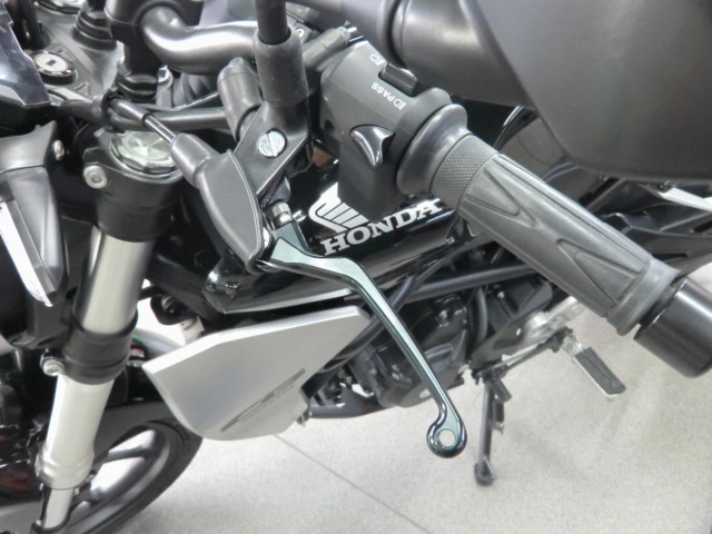 z_CB250RiQRsj摜10