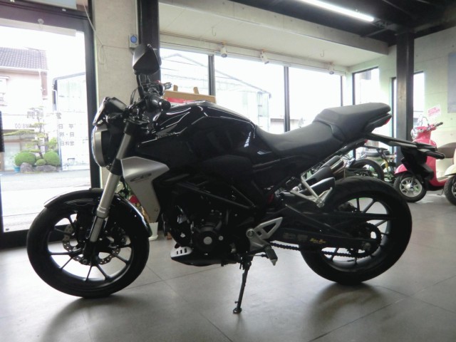 z_CB250RiQRsj摜3