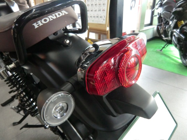 z_GB350iQRsj摜23