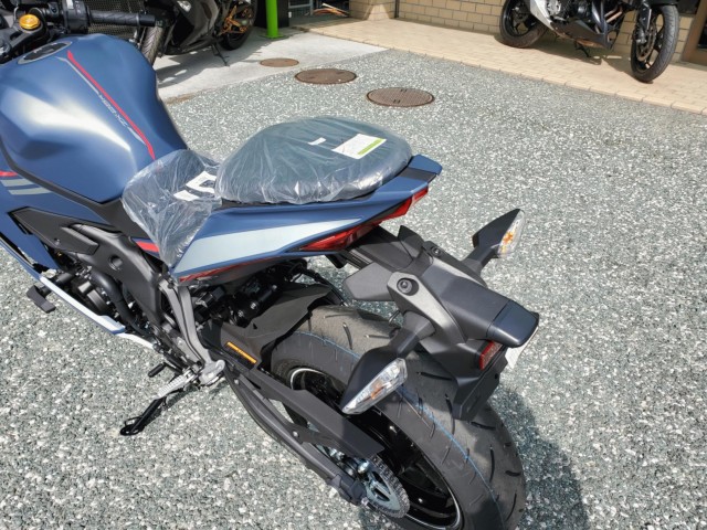 Ninja ZX-25R SE 2022年モデル追加カラー(カワサキ) / 愛媛県 (株 