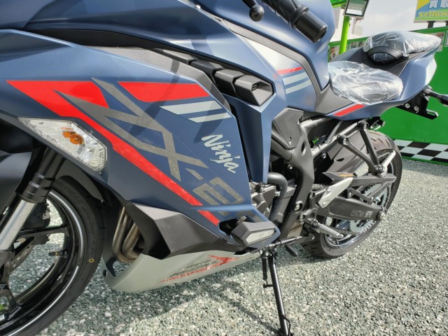 Ninja ZX-25R SE 2022年モデル追加カラー(カワサキ) / 愛媛県 (株 