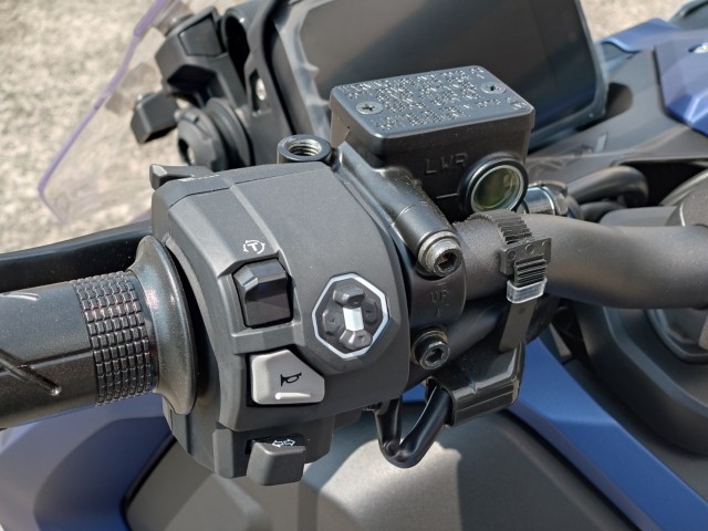 �z���_ADV160�i���쌧���̌S�F���Ò��j�摜9