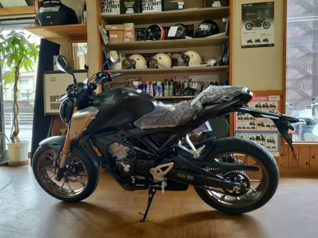 CB125R 2021年DOHC マットガンパウダーブラックメタリック