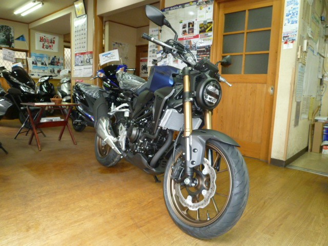Cb250r ホンダ 愛媛県 オートショップ松岡 中古バイク詳細 中古バイク探しはmjbikeで