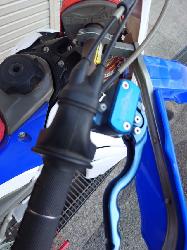 }nYZ450Fisj摜2