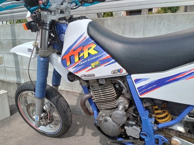}nTT250RChisj摜11