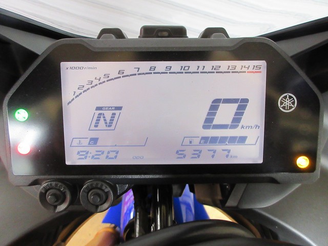 ���}�nYZF-R25�i���m�������S�l���\���j�摜16