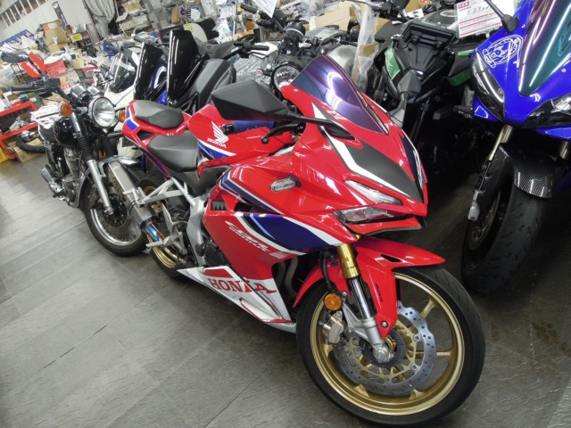 �z���_CBR250RR�i���m�����m�s�j�摜9