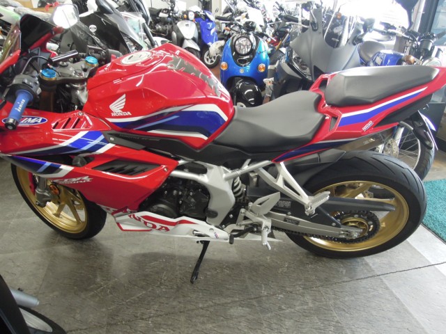 �z���_CBR250RR�i���m�����m�s�j�摜2