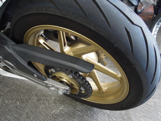 �z���_CBR250RR�i���m�����m�s�j�摜5