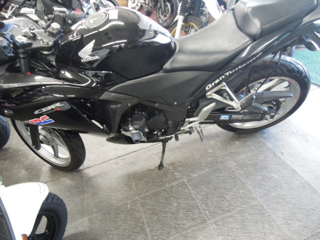 z_CBR250Rimmsj摜2