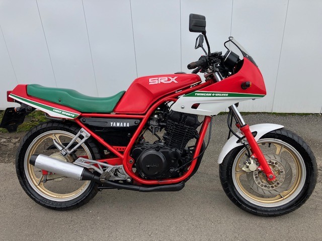 }nSRX250FiQRsj摜2