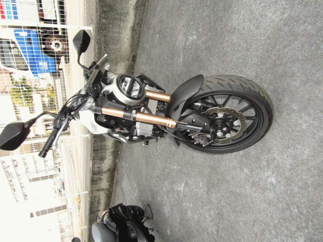 z_CB250RiQRsj摜3