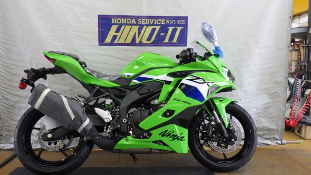 �J���T�LNinja ZX-4R�i���Q�����R�s�j�摜1
