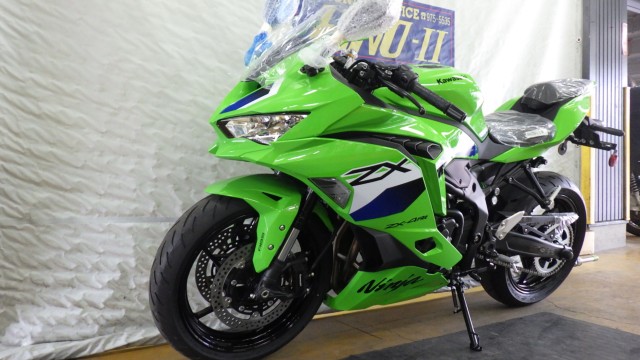 �J���T�LNinja ZX-4R�i���Q�����R�s�j�摜14