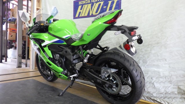 �J���T�LNinja ZX-4R�i���Q�����R�s�j�摜15