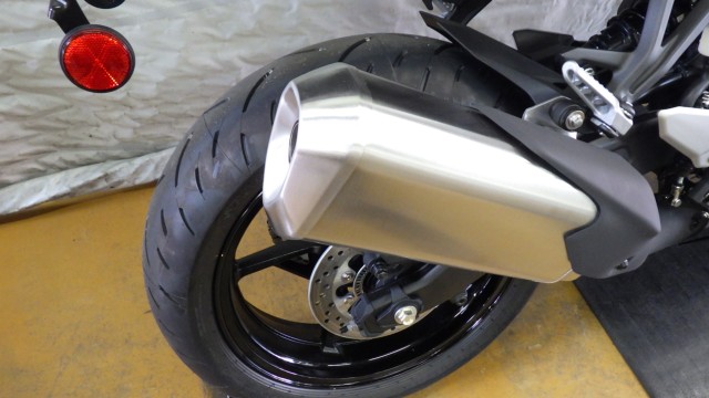 �J���T�LNinja ZX-4R�i���Q�����R�s�j�摜10