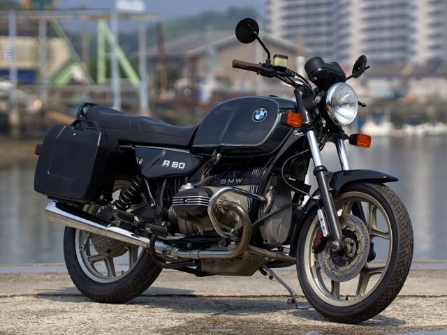 BMWBMWR80iQRsj摜2