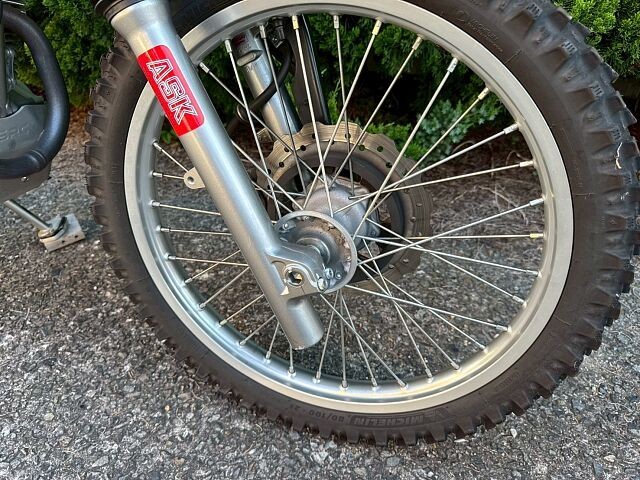 JTLKLX230iRq~sj摜17