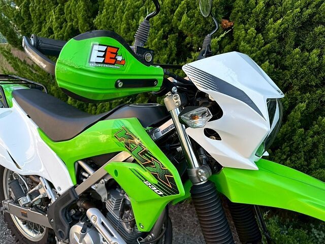 JTLKLX230iRq~sj摜18