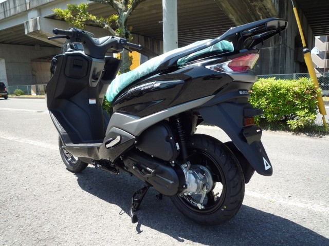�X�Y�L�o�[�O�}���X�g���[�g125EX�i���Q�����R�s�j�摜6