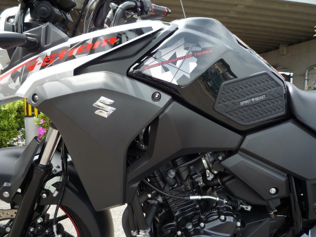 �X�Y�LV-Strom250�i���Q�����R�s�j�摜24