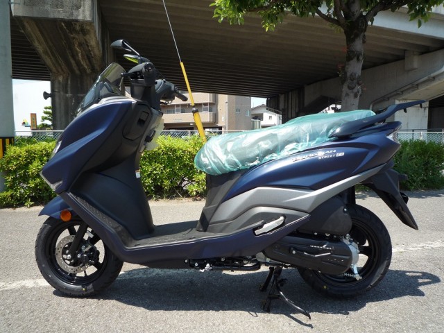 �X�Y�L�o�[�O�}���X�g���[�g125EX�i���Q�����R�s�j�摜2