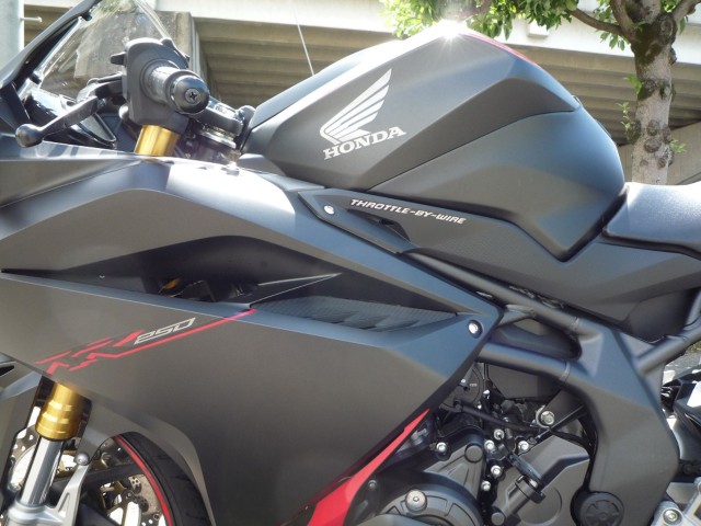 �z���_CBR250RR�i���Q�����R�s�j�摜24
