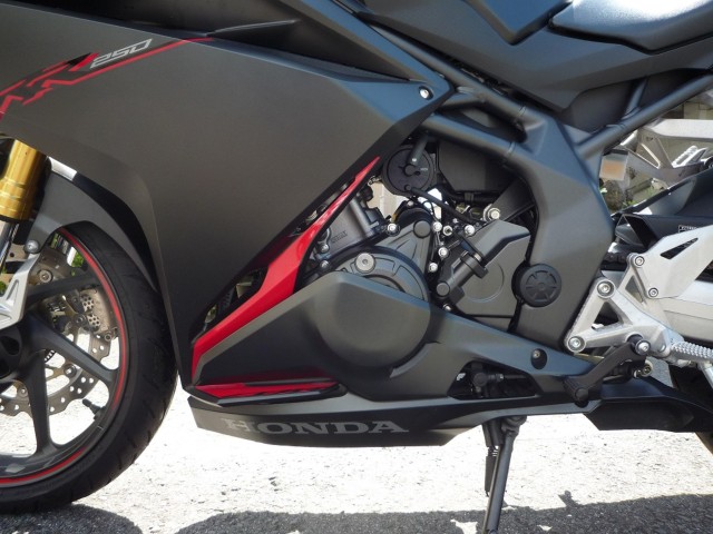 �z���_CBR250RR�i���Q�����R�s�j�摜25