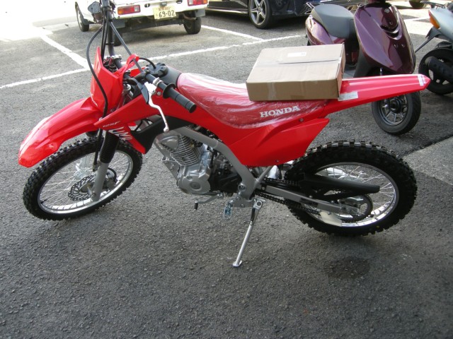 z_CRF125FiQVlsj摜2