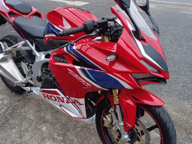 z_CBR250RRiRsj摜2