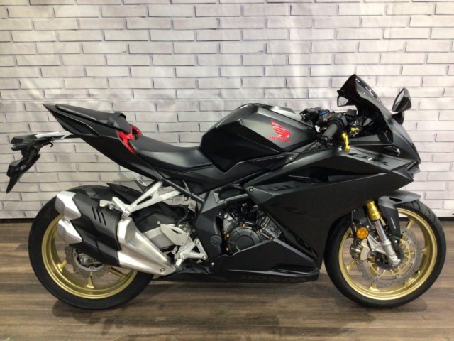 �z���_CBR250RR�i���Q�����R�s�j�摜2
