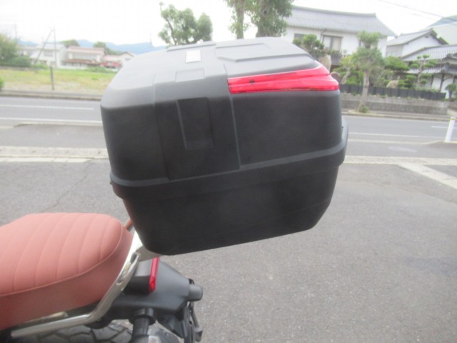 }nFZX750io_sj摜11