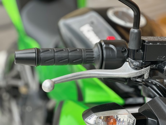 JTLZ250SLiQsj摜8