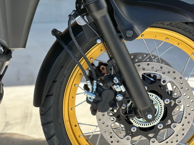 XYLV-Strom650XTiQsj摜8