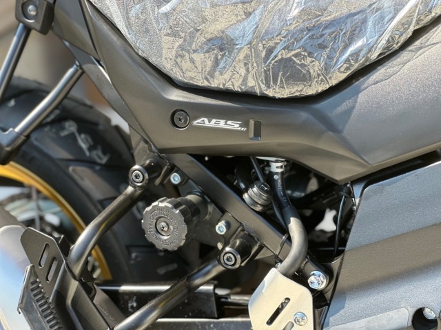 XYLV-Strom650XTiQsj摜15