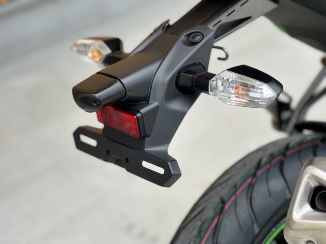 JTLZ250SLiQsj摜24