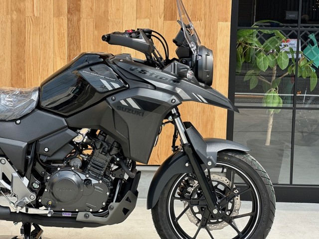 �X�Y�LV-Strom250�i���Q�������s�j�摜2