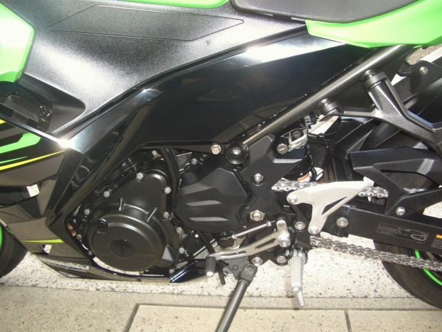 JTLNinja400iLLsj摜12