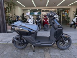 �z���_&nbsp;ICON e: 