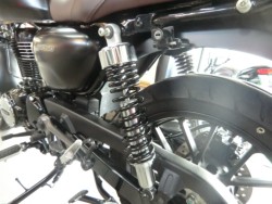 z_GB350iQRsj摜21