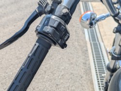 }nXS750Ei쌧osj摜18