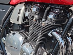 z_CB1100RSi쌧̌SFÒj摜4