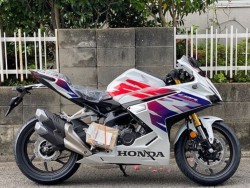 z_ CBR250RR 